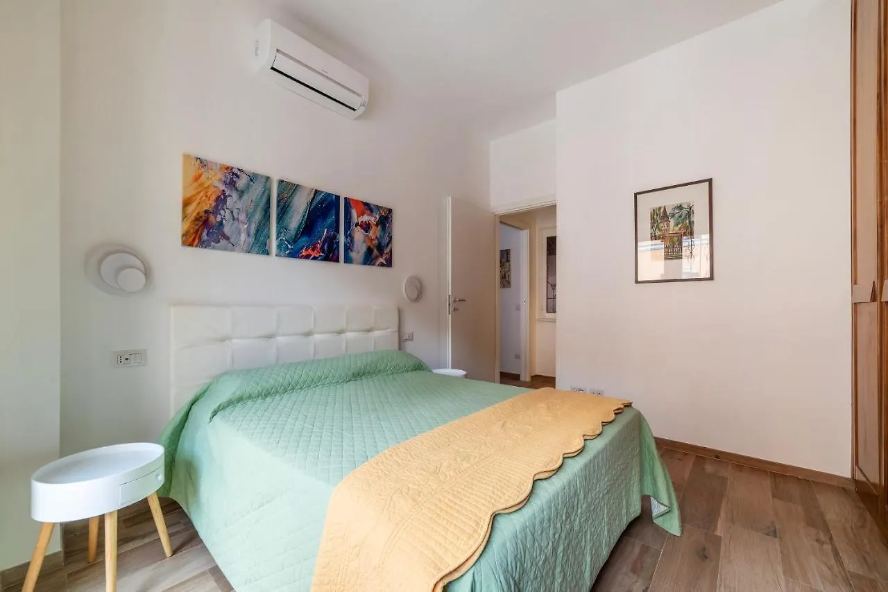 Piazza Re Di Roma Comfy Apartment Italien